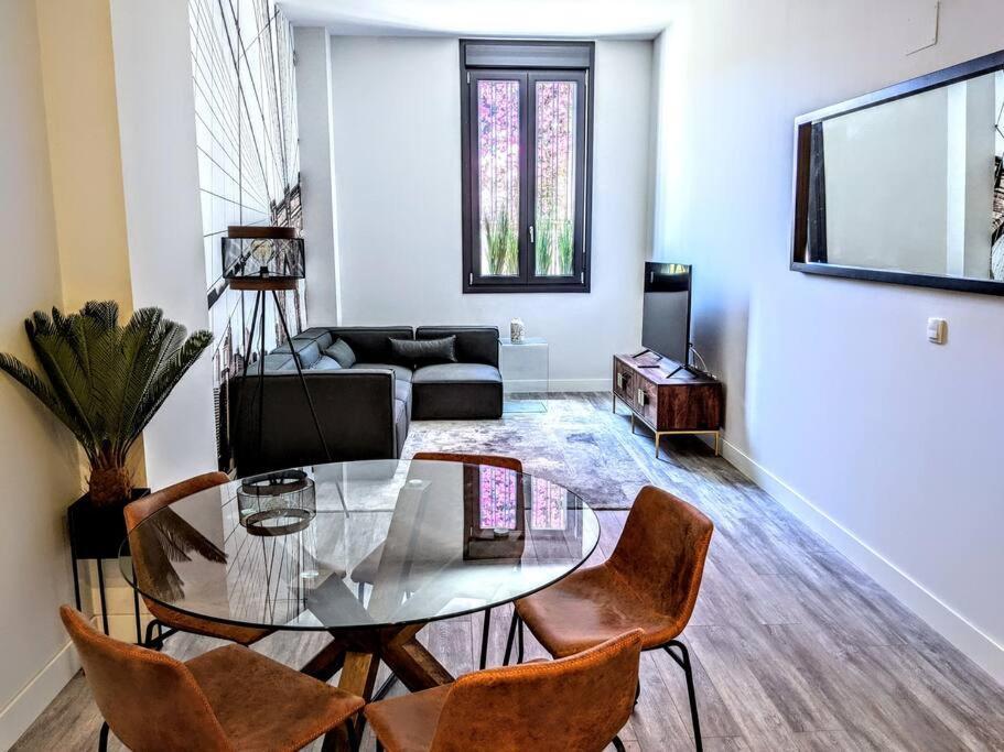 Apartamento Historical Center Flat With Pool, Tennis & Parking Málaga